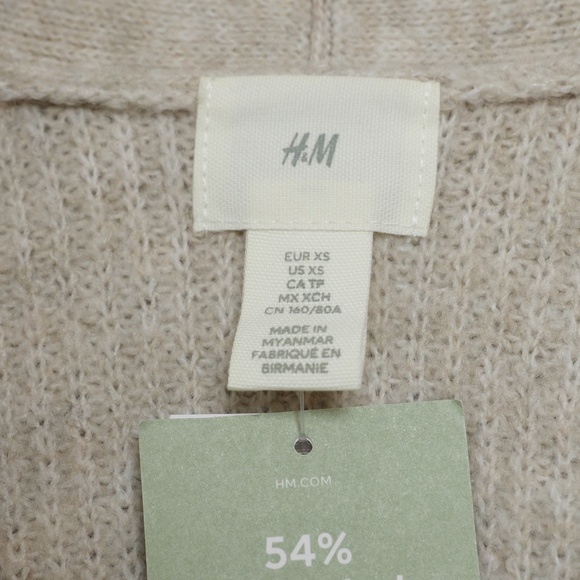 Womens H&M Cardigan with a tie belt XS (NWT) - Picture 3 of 3